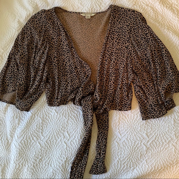 American Eagle Outfitters Tops - American Eagle Tie Front Top